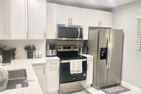 Condominio en venta en Sunrise, Florida, 2 dormitorios, 85.93 m2 № 1926522 - foto 8