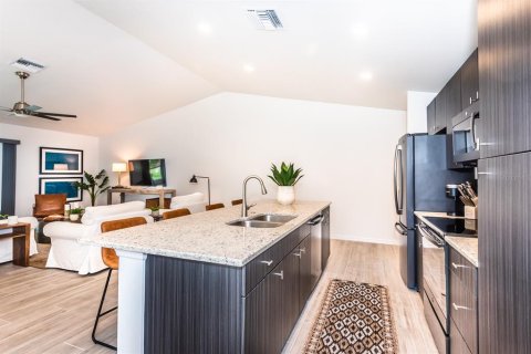 Casa en alquiler en Punta Gorda, Florida, 3 dormitorios, 127.93 m2 № 1295833 - foto 14