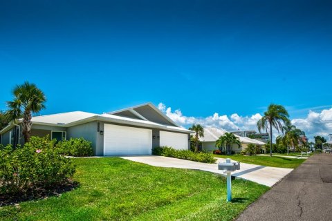 Casa en alquiler en Punta Gorda, Florida, 3 dormitorios, 127.93 m2 № 1295833 - foto 2