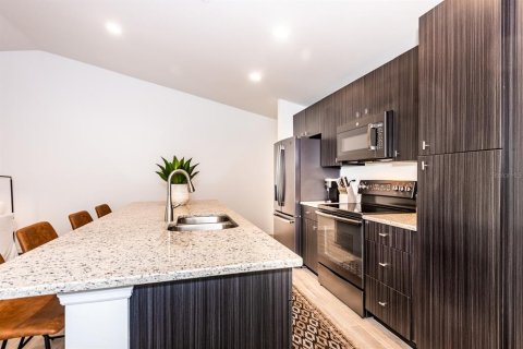Casa en alquiler en Punta Gorda, Florida, 3 dormitorios, 127.93 m2 № 1295833 - foto 12