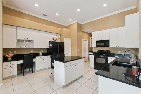 Casa en venta en Orlando, Florida, 4 dormitorios, 220.27 m2 № 2425275 - foto 16