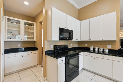 Casa en venta en Orlando, Florida, 4 dormitorios, 220.27 m2 № 2425275 - foto 18