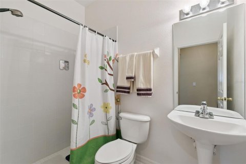Casa en venta en Orlando, Florida, 4 dormitorios, 220.27 m2 № 2425275 - foto 27