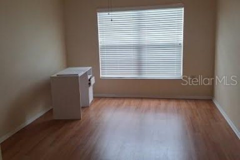 House in New Port Richey, Florida 2 bedrooms, 82.5 sq.m. № 2148309 - photo 3