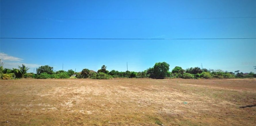 Terrain à Cape Coral, Floride № 1194927