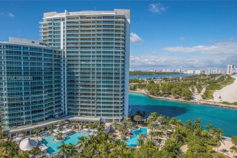 Condominio en venta en Bal Harbour, Florida, 3 dormitorios, 288.46 m2 № 2077166 - foto 21