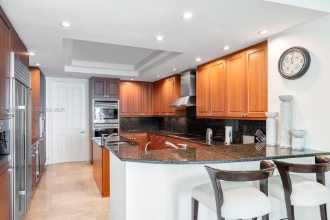 Condominio en venta en Bal Harbour, Florida, 3 dormitorios, 288.46 m2 № 2077166 - foto 7