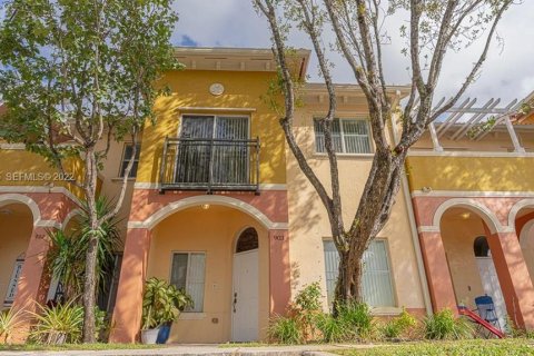 Touwnhouse à louer à North Lauderdale, Floride: 3 chambres, 142.42 m2 № 2265575 - photo 2