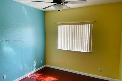 Touwnhouse à louer à North Lauderdale, Floride: 3 chambres, 142.42 m2 № 2265575 - photo 19
