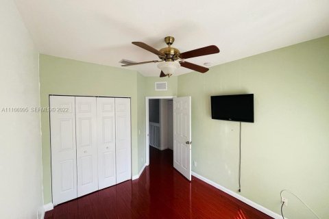 Touwnhouse à louer à North Lauderdale, Floride: 3 chambres, 142.42 m2 № 2265575 - photo 17