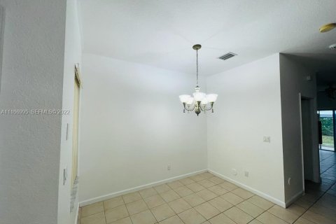 Touwnhouse à louer à North Lauderdale, Floride: 3 chambres, 142.42 m2 № 2265575 - photo 6