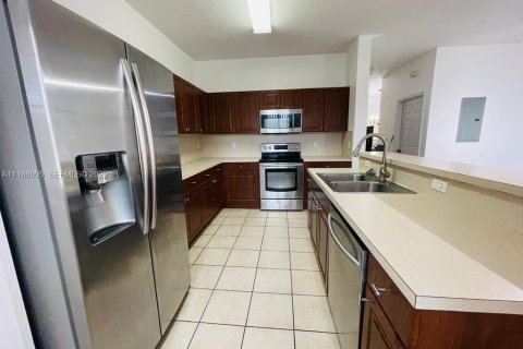 Touwnhouse à louer à North Lauderdale, Floride: 3 chambres, 142.42 m2 № 2265575 - photo 9