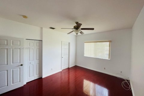 Touwnhouse à louer à North Lauderdale, Floride: 3 chambres, 142.42 m2 № 2265575 - photo 14