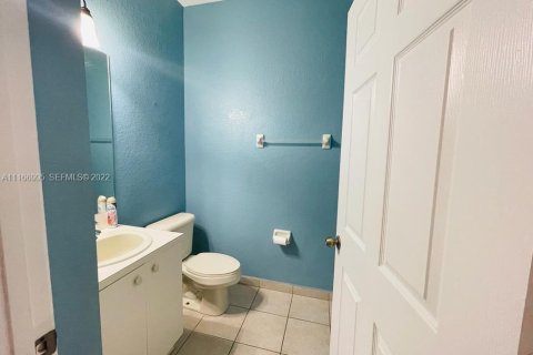 Touwnhouse à louer à North Lauderdale, Floride: 3 chambres, 142.42 m2 № 2265575 - photo 21