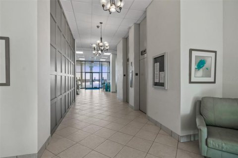 Купить кондоминиум в Дейтона - Бич-Шорс, Флорида 5 комнат, 110.27м2, № 1736601 - фото 4