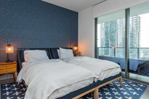 Condominio en venta en Miami, Florida, 3 dormitorios, 154.22 m2 № 2012673 - foto 13