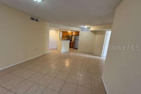 Copropriété à louer à Orlando, Floride: 3 chambres, 107.58 m2 № 2419020 - photo 13