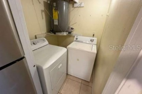 Copropriété à louer à Orlando, Floride: 3 chambres, 107.58 m2 № 2419020 - photo 2