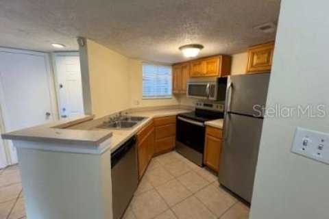 Copropriété à louer à Orlando, Floride: 3 chambres, 107.58 m2 № 2419020 - photo 3