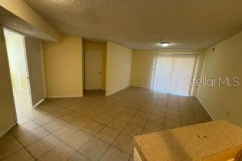 Copropriété à louer à Orlando, Floride: 3 chambres, 107.58 m2 № 2419020 - photo 4