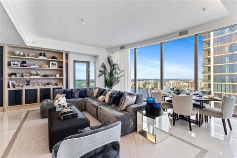 Снять в аренду кондоминиум в Санни-Айлс-Бич, Флорида 6 спален, 710.89м2, № 1939423 - фото 27