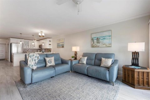 Купить кондоминиум в Холмс-Бич, Флорида 7 комнат, 148.18м2, № 1911514 - фото 9