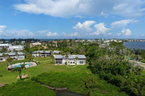 Купить кондоминиум в Холмс-Бич, Флорида 7 комнат, 148.18м2, № 1911514 - фото 30