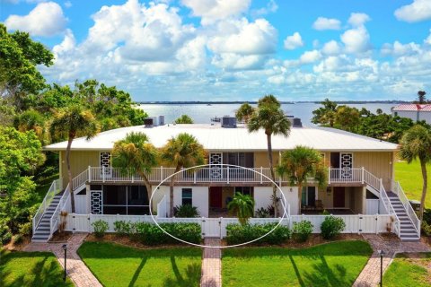 Купить кондоминиум в Холмс-Бич, Флорида 7 комнат, 148.18м2, № 1911514 - фото 2