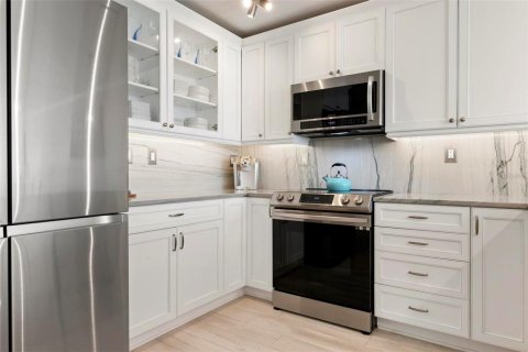 Купить кондоминиум в Холмс-Бич, Флорида 7 комнат, 148.18м2, № 1911514 - фото 14