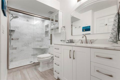 Купить кондоминиум в Холмс-Бич, Флорида 7 комнат, 148.18м2, № 1911514 - фото 19