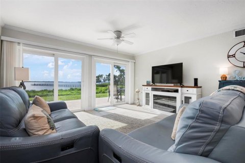 Купить кондоминиум в Холмс-Бич, Флорида 7 комнат, 148.18м2, № 1911514 - фото 7