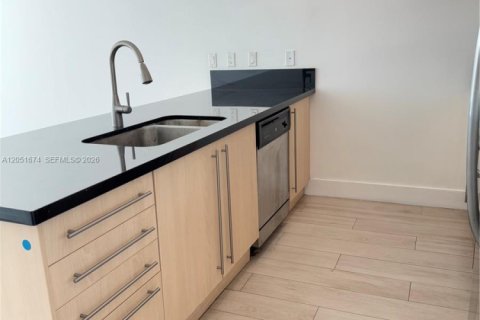 Copropriété à vendre à Miami, Floride: 1 chambre, 64.38 m2 № 2193734 - photo 16