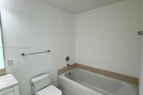 Copropriété à vendre à Miami, Floride: 1 chambre, 64.38 m2 № 2193734 - photo 24