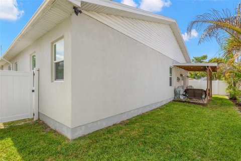 Villa ou maison à vendre à Clearwater, Floride: 3 chambres, 207.54 m2 № 2129296 - photo 15