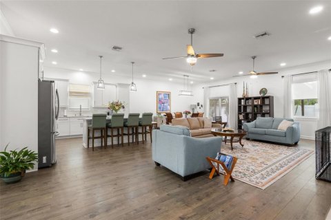 Villa ou maison à vendre à Clearwater, Floride: 3 chambres, 207.54 m2 № 2129296 - photo 4