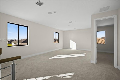 Купить виллу или дом в Аве Мария, Флорида 4 спальни, 370.22м2, № 1995370 - фото 24