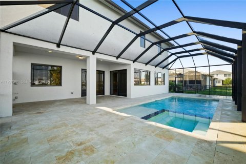 Купить виллу или дом в Аве Мария, Флорида 4 спальни, 370.22м2, № 1995370 - фото 4