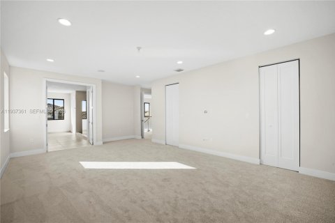 Купить виллу или дом в Аве Мария, Флорида 4 спальни, 370.22м2, № 1995370 - фото 27