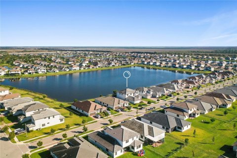 Дом в Аве Мария, Флорида 4 спальни, 370.22м2 № 1995370