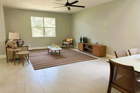 Villa ou maison à louer à Haines City, Floride: 4 chambres, 262.36 m2 № 2424374 - photo 3