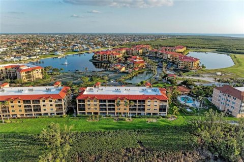 Copropriété à louer à Punta Gorda, Floride: 3 chambres, 217.21 m2 № 1561001 - photo 2