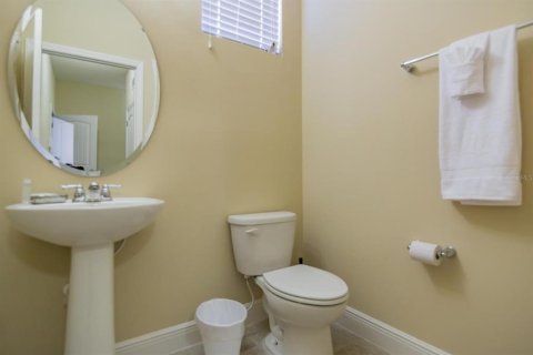 House in Davenport, Florida 5 bedrooms, 252.97 sq.m. № 2379436 - photo 16
