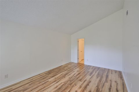 House in Tampa, Florida 3 bedrooms, 174.01 sq.m. № 1675622 - photo 21