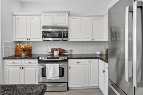 Casa en venta en Weston, Florida, 5 dormitorios, 259.94 m2 № 2260000 - foto 21