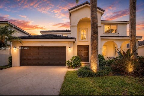 Casa en Weston, Florida 5 dormitorios, 259.94 m2 № 2260000