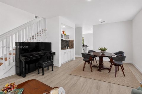 Casa en venta en Weston, Florida, 5 dormitorios, 259.94 m2 № 2260000 - foto 12