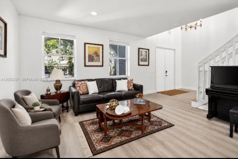 Casa en venta en Weston, Florida, 5 dormitorios, 259.94 m2 № 2260000 - foto 10