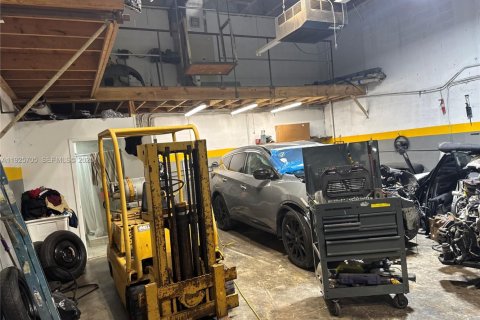 Immobilier commercial à vendre à Opa-locka, Floride № 2039225 - photo 5