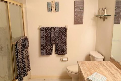 Condo in Cape Coral, Florida, 2 bedrooms  № 1832869 - photo 20