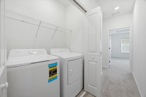 Townhouse in Kissimmee, Florida 3 bedrooms, 170.38 sq.m. № 2087161 - photo 21